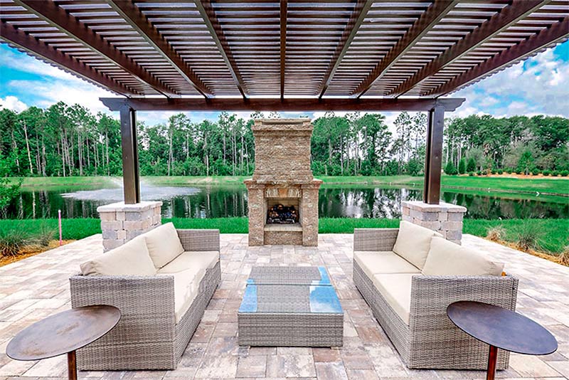 An outdoor barbecue area in Nocatee, Florida