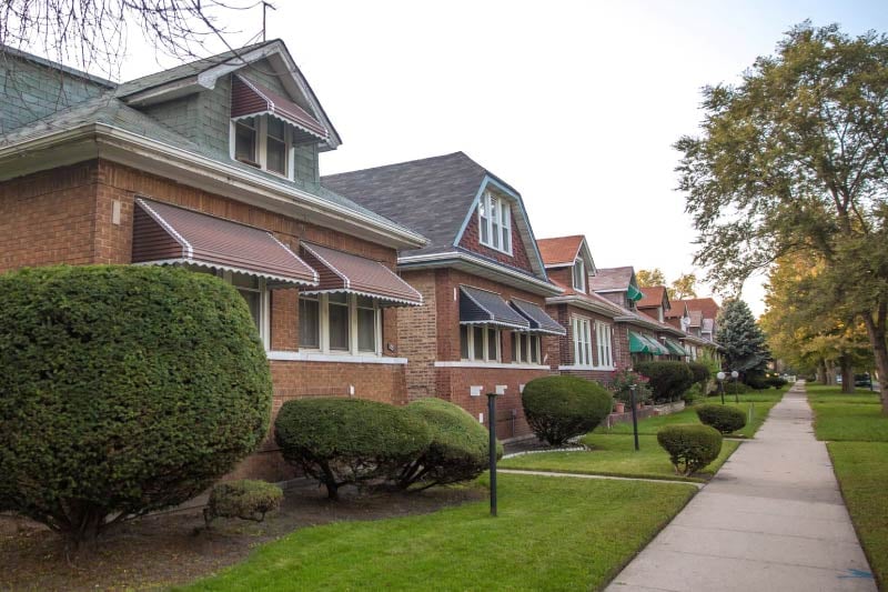 A row of Chicago bungalows