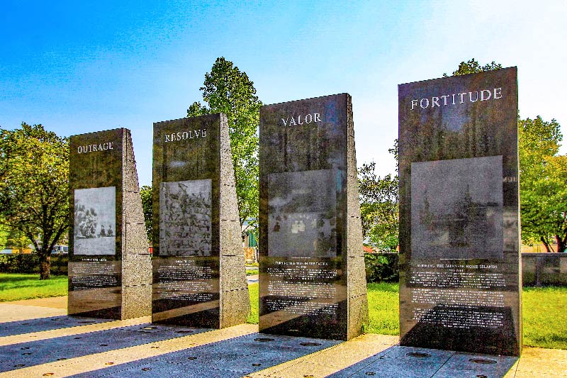 Statues in the Bicentennial mall