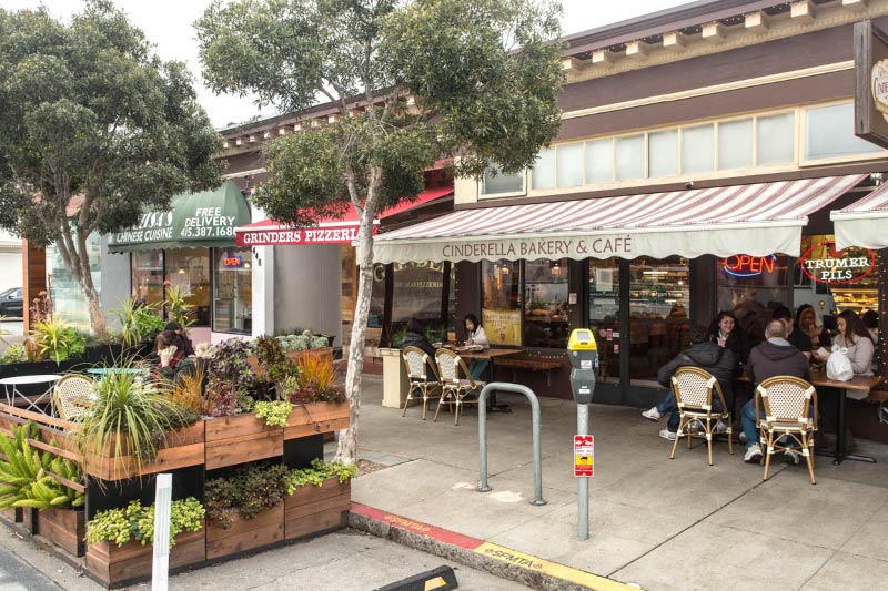 A bakery and restaurants along Balboa St. in the Richmond District. 