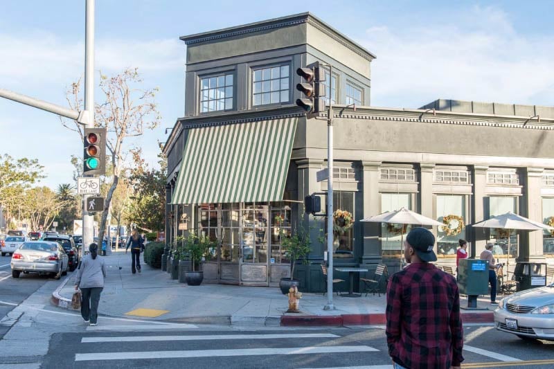 A restaurant on a street corner in Brentwood.