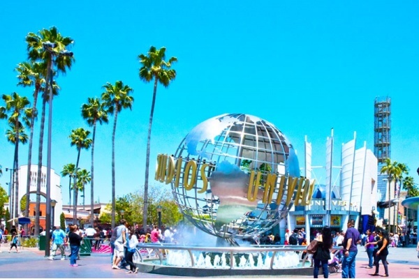 The Best Neighborhoods to Live Near Universal Studios | Neighborhoods.com