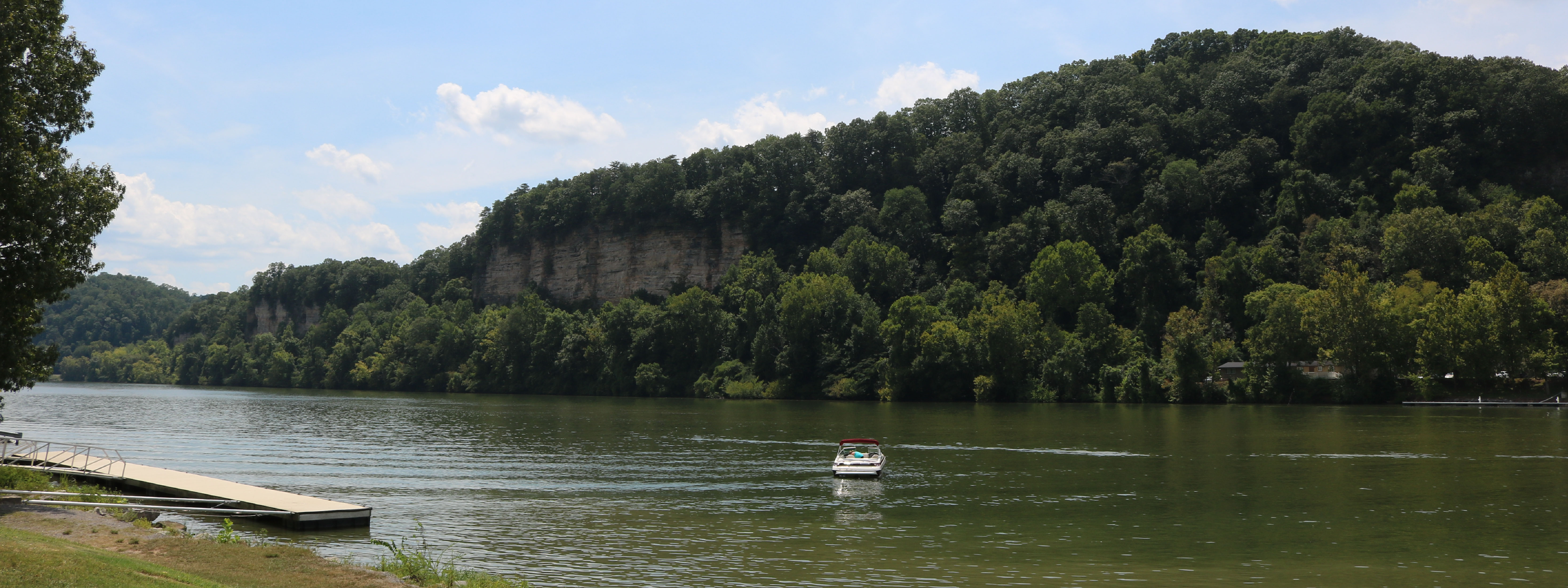 What It's Like to Live in Ashland City, Tennessee