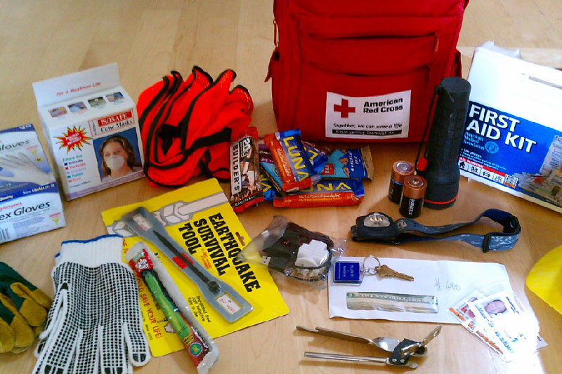 A standard earthquake kit