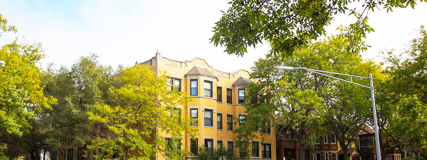 4 Reasons to Call Chicago's West Ridge Home