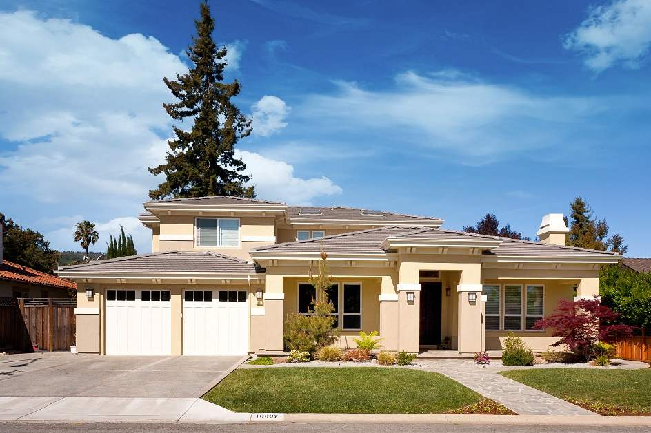 Front of suburban single-family home in Cupertino, CA 