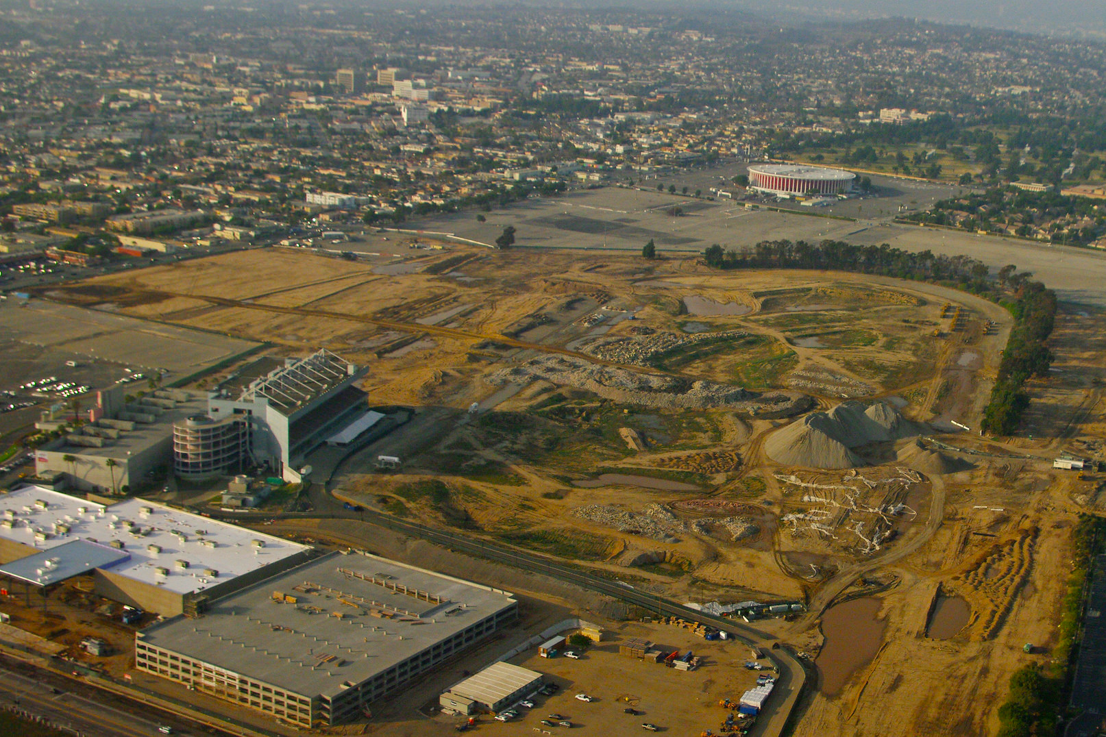 los-angeles-clippers-consider-building-new-arena-in-inglewood