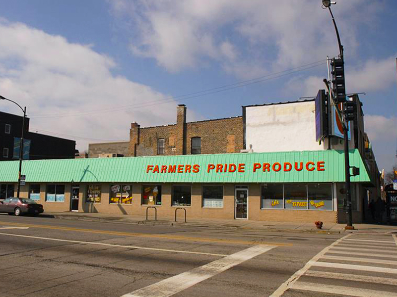 Exterior of Chicago grocery store, Farmer's Pride.