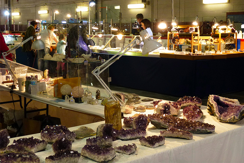 A First Timer's Guide To The Tucson Gem And Mineral Show
