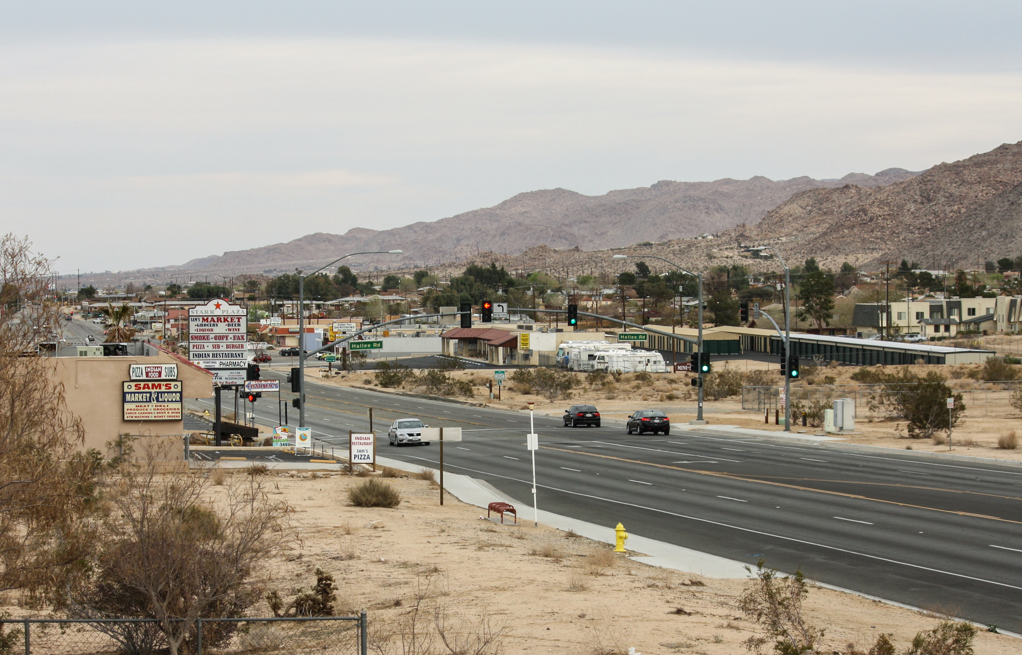 Twentynine Palms Highway in Joshua Tree, California 