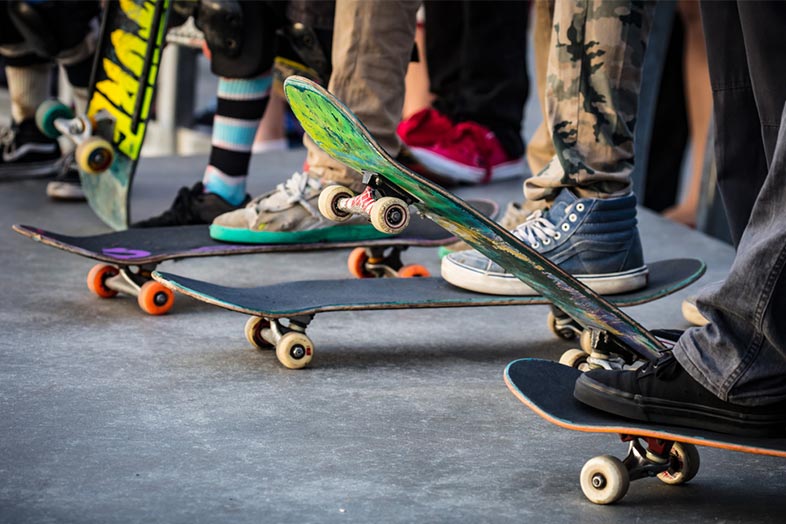 Man Banging Skateboard On Floor Causes Dallas Mall To Evacuate