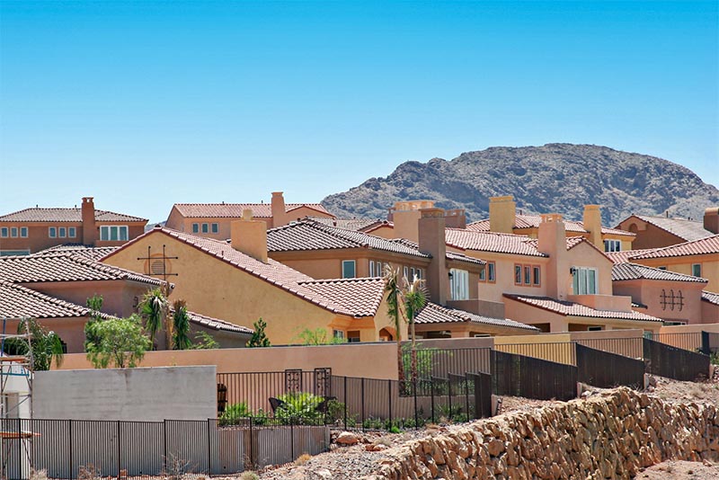 Newly developed homes all in a row in Phoenix Arizona