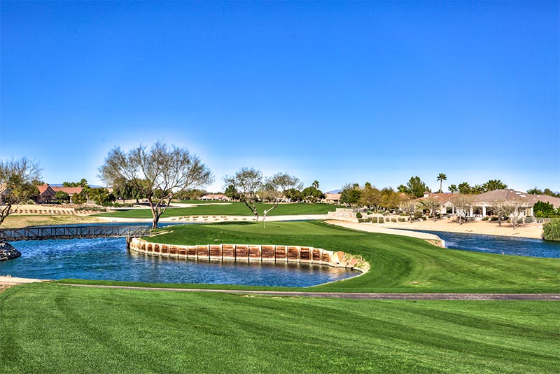 A pond and golf course in the Sun City Grand MPC in Arizona