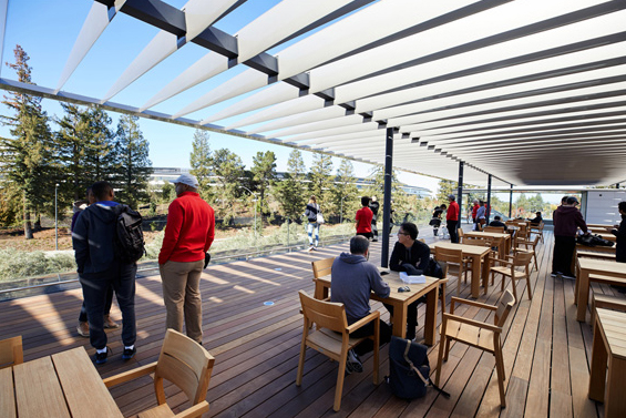 Outdoor patio at Apple Park Visitor Center in Cupertino, CA